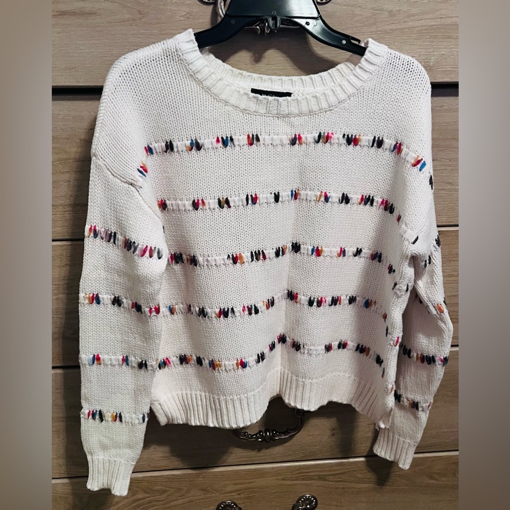 BCX White Sweater Size M